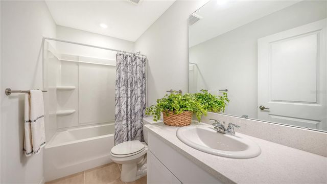 3039 NOVARA LANE, Bradenton, FL 34211