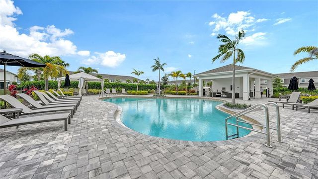 3039 NOVARA LANE, Bradenton, FL 34211