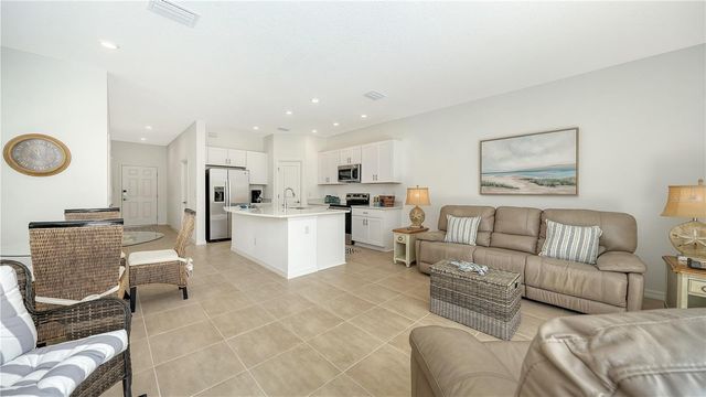 3039 NOVARA LANE, Bradenton, FL 34211