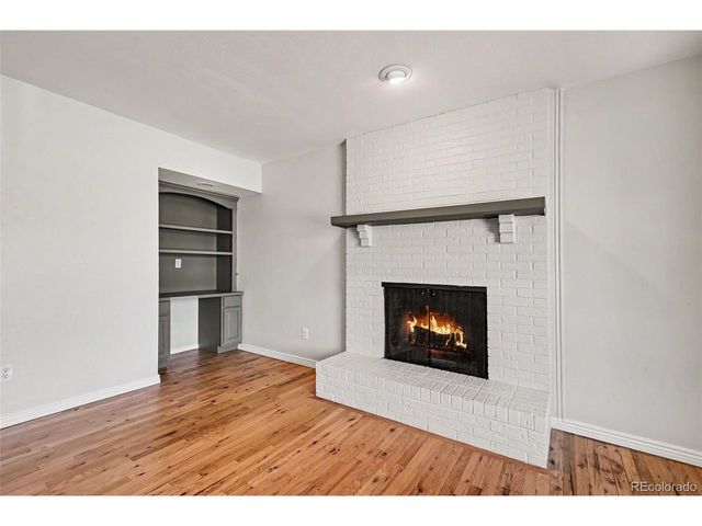 3848 S Inca St, Englewood, CO 80110