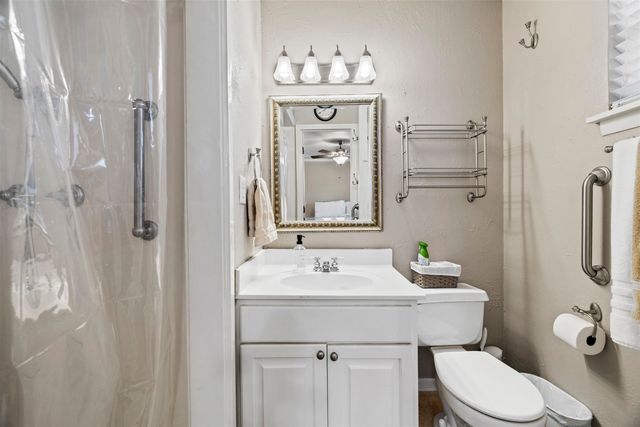 2312 Fleetwood Dr, Longview, TX 75605