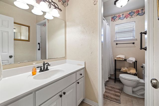 2312 Fleetwood Dr, Longview, TX 75605