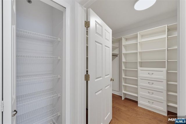202 Adams Court F202, Edgewater, NJ 07020