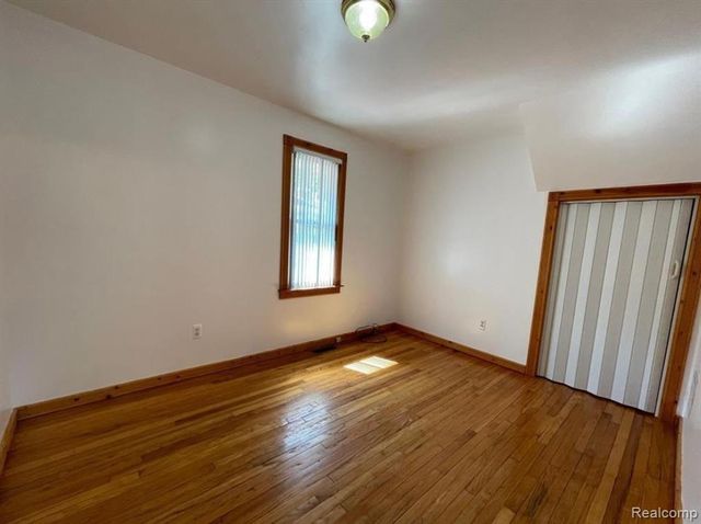 37917 Plymouth Road, Livonia, MI 48150