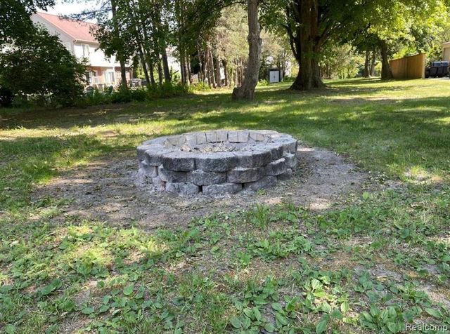 37917 Plymouth Road, Livonia, MI 48150