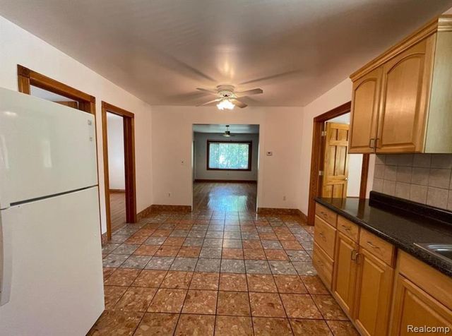 37917 Plymouth Road, Livonia, MI 48150