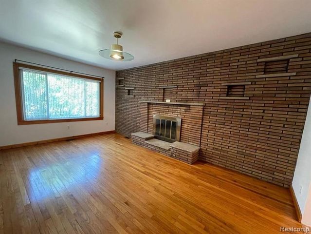 37917 Plymouth Road, Livonia, MI 48150