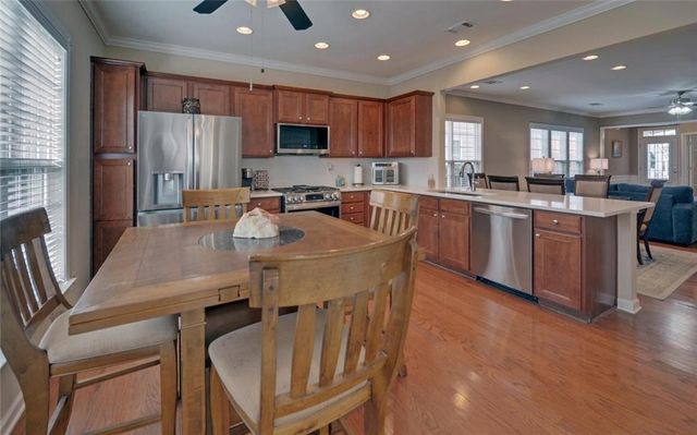 6213 Azalea Way, Hoschton, GA 30548