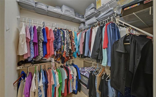 6213 Azalea Way, Hoschton, GA 30548