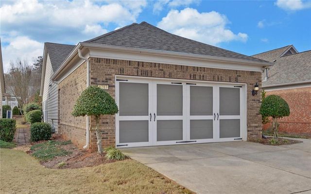 6213 Azalea Way, Hoschton, GA 30548