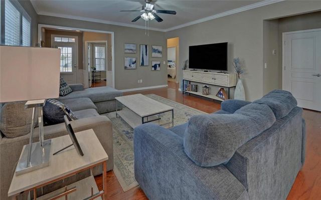 6213 Azalea Way, Hoschton, GA 30548