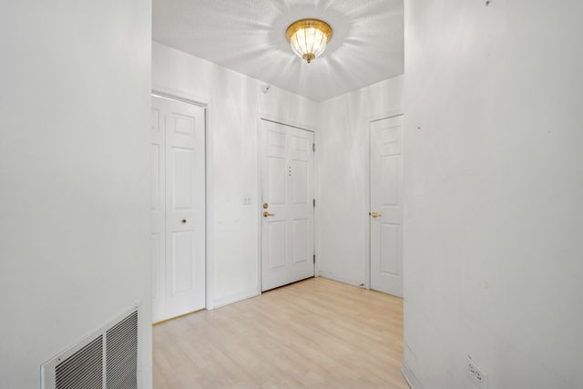 7450 Lincoln Avenue 609, Skokie, IL 60077