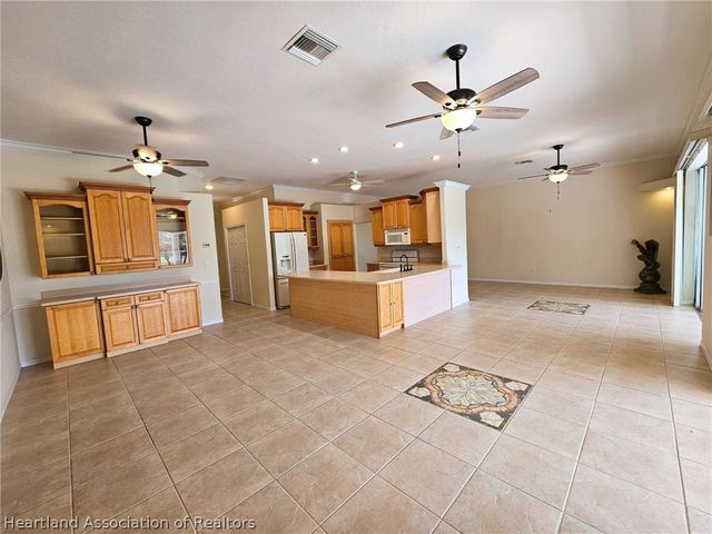 2142 Dog Leg Drive, Sebring, FL 33872