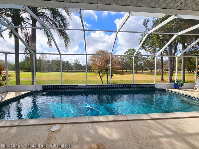 2142 Dog Leg Drive, Sebring, FL 33872