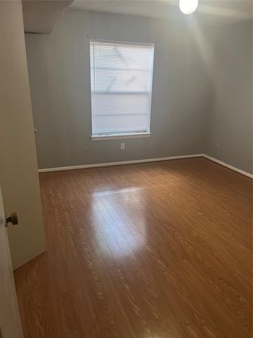 8221 Kingsbrook Road 107, Houston, TX 77024
