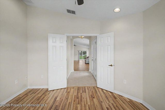 366 Barrington Court, Spring Hill, FL 34609