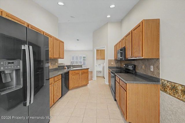 366 Barrington Court, Spring Hill, FL 34609