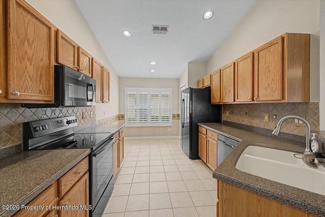 366 Barrington Court, Spring Hill, FL 34609