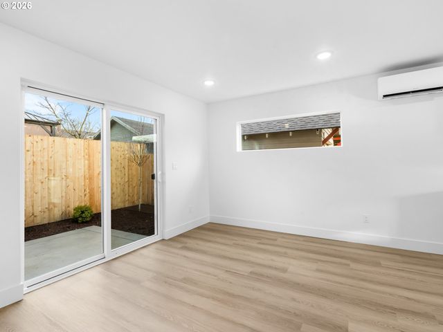 4206 Ne 20th Ave C, Portland, OR 97211