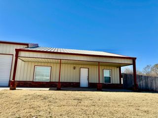613 N 8th Street, Canadian, TX 79014