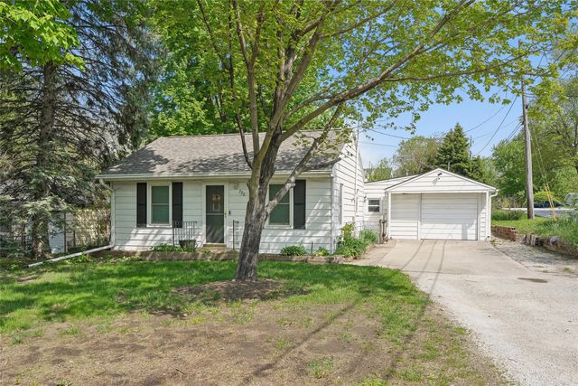 796 E Aurora Avenue, Des Moines, IA 50313
