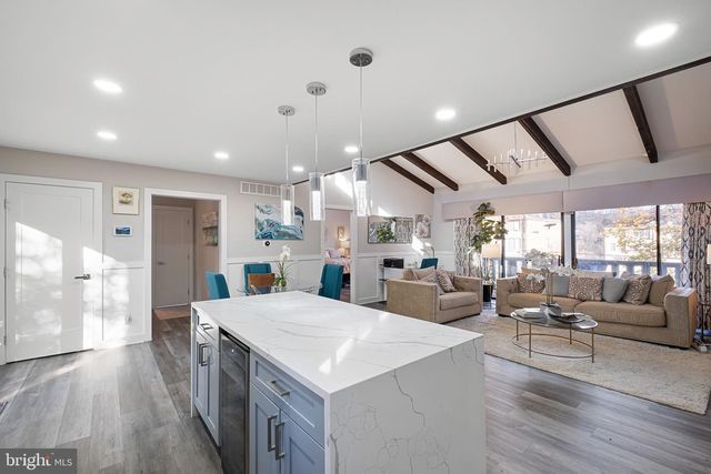 2303 RIDDLE AVE, Wilmington, DE 19806