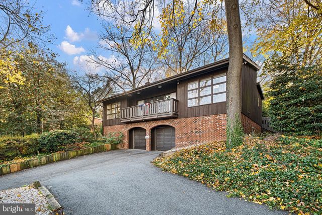 2303 RIDDLE AVE, Wilmington, DE 19806