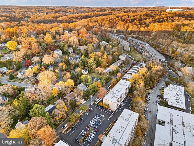 2303 RIDDLE AVE, Wilmington, DE 19806