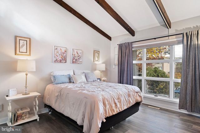 2303 RIDDLE AVE, Wilmington, DE 19806