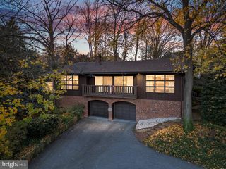 2303 RIDDLE AVE, Wilmington, DE 19806