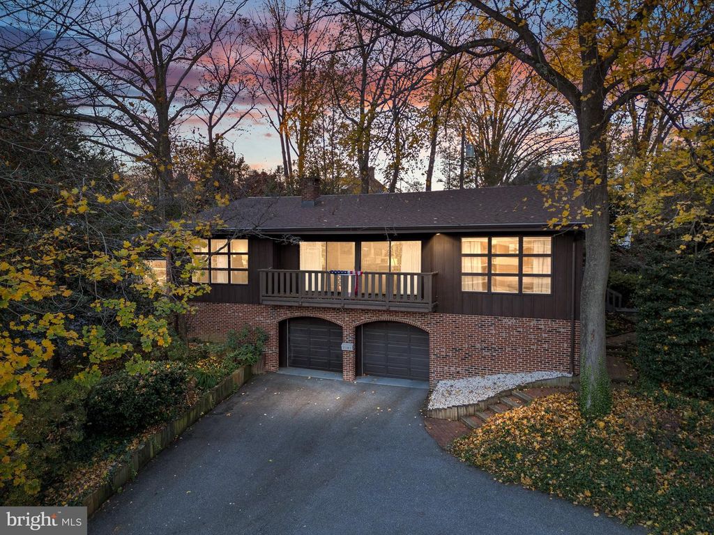 2303 RIDDLE AVE, Wilmington, DE 19806