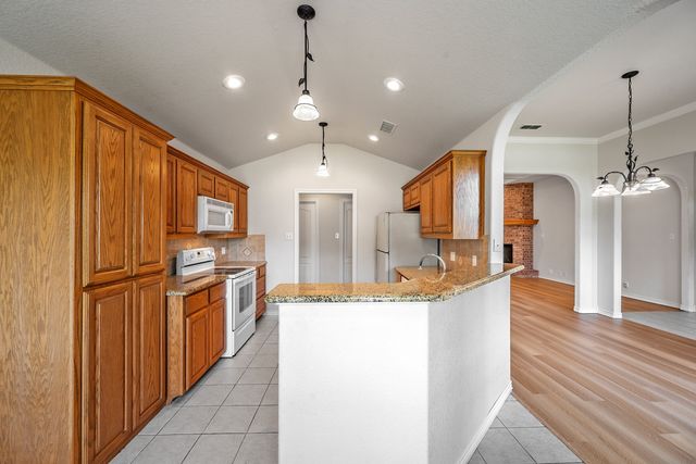 167 Chrissa Drive, Pottsboro, TX 75076