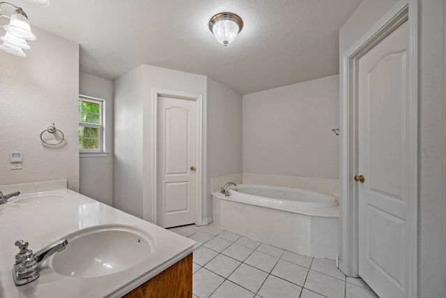 167 Chrissa Drive, Pottsboro, TX 75076