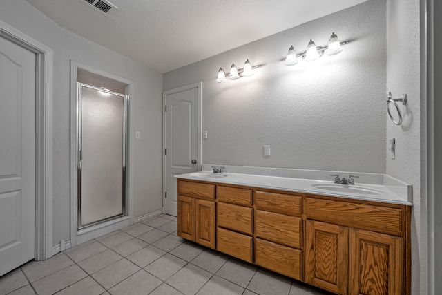 167 Chrissa Drive, Pottsboro, TX 75076