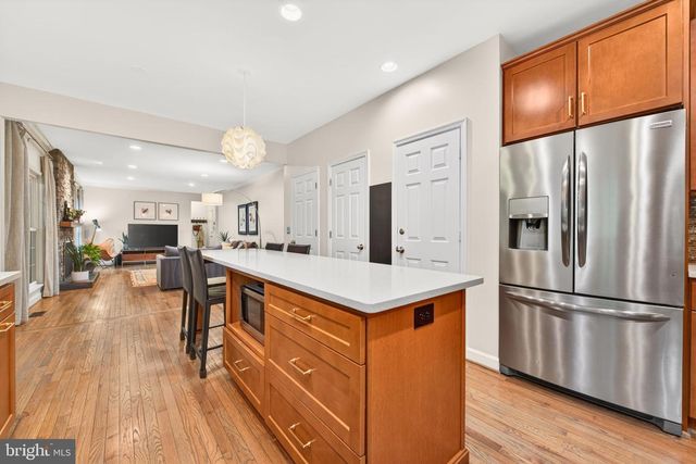 1300 CASSIA ST, Herndon, VA 20170