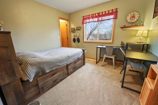 400 Elder Circle NW, Saint Michael, MN 55376