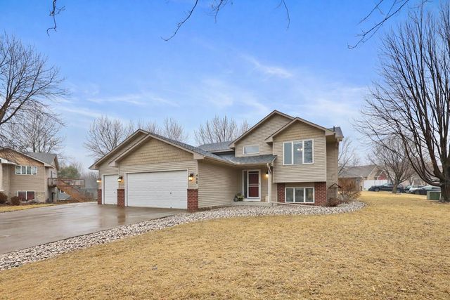 400 Elder Circle NW, Saint Michael, MN 55376