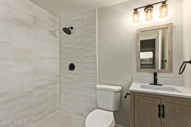 6112 E 25th Street, Tucson, AZ 85711