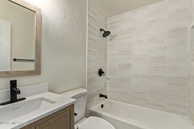 6112 E 25th Street, Tucson, AZ 85711