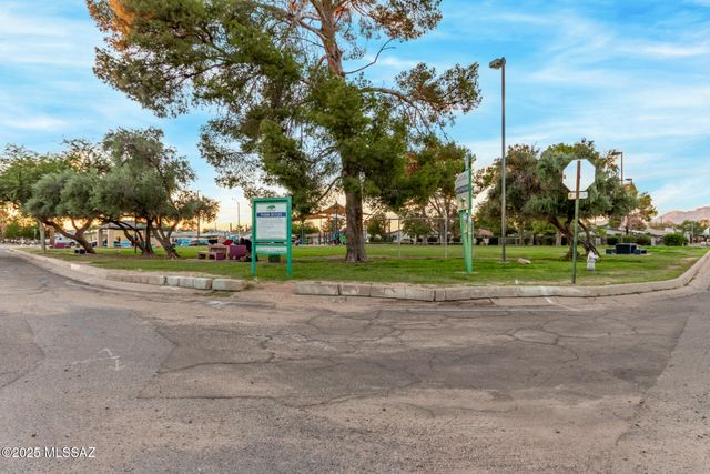 6112 E 25th Street, Tucson, AZ 85711