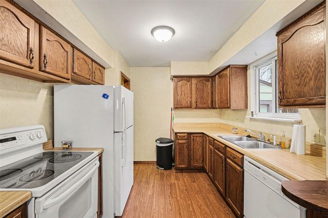 1230 Peachwood Drive, Flint, MI 48507