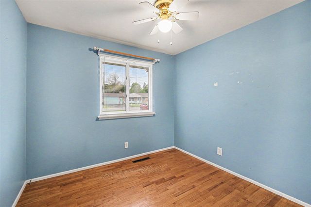 1230 Peachwood Drive, Flint, MI 48507