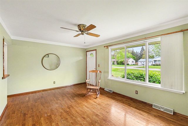 1230 Peachwood Drive, Flint, MI 48507