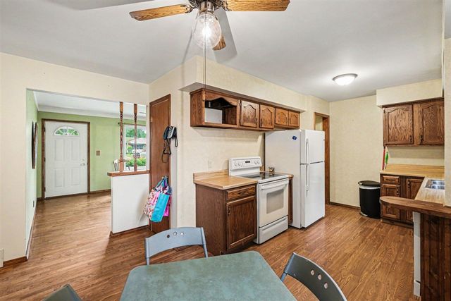 1230 Peachwood Drive, Flint, MI 48507