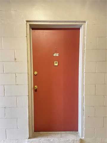 1700 SW 16TH COURT E-8, Gainesville, FL 32608