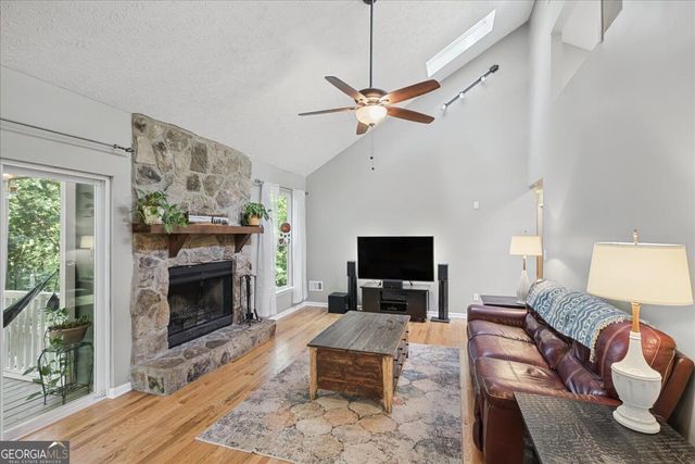 98 Geraldine Drive SE, Smyrna, GA 30082