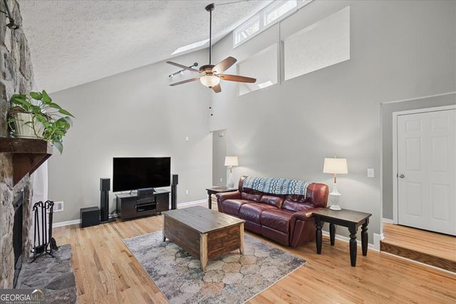 98 Geraldine Drive SE, Smyrna, GA 30082