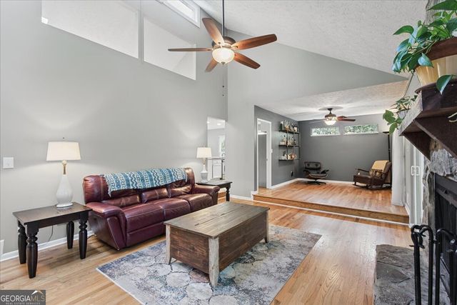 98 Geraldine Drive SE, Smyrna, GA 30082