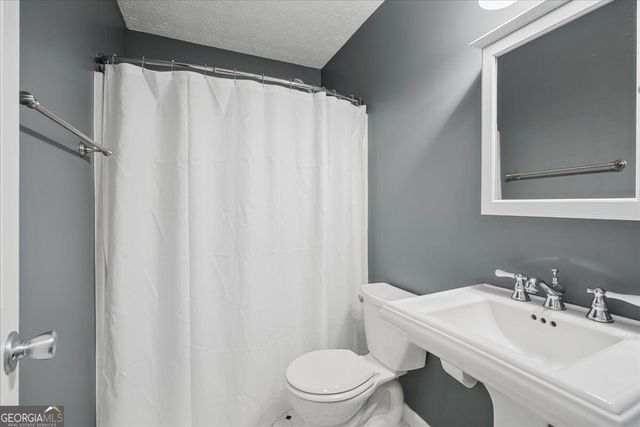 98 Geraldine Drive SE, Smyrna, GA 30082