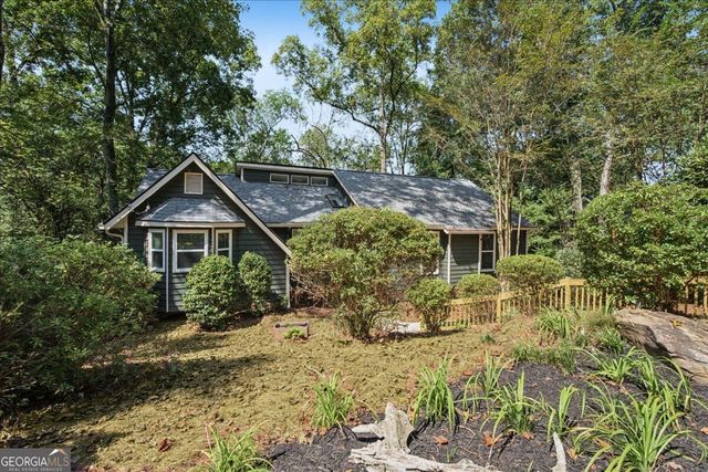 98 Geraldine Drive SE, Smyrna, GA 30082